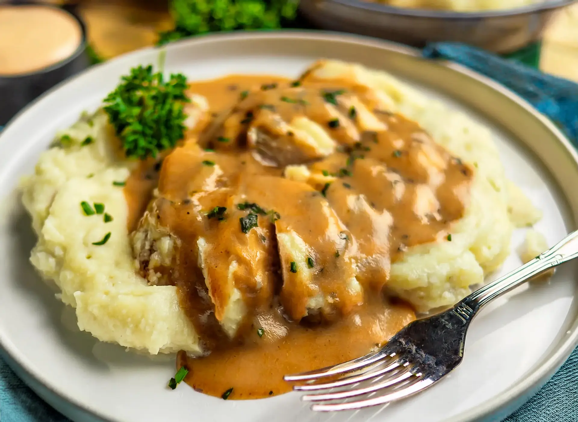 Chicken and Gravy Recipe: Easy and Delicious Comfort Food-image